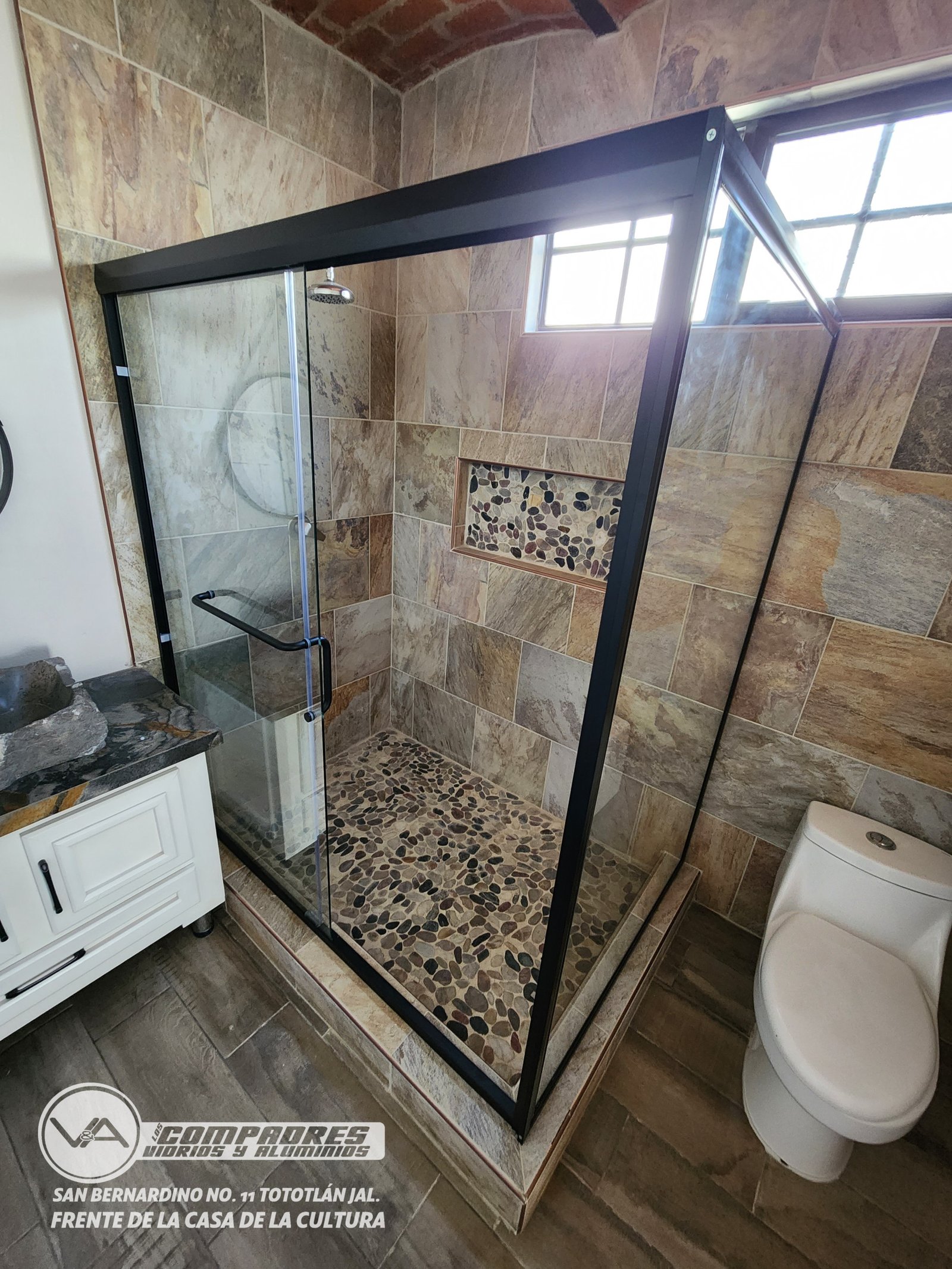 Cancel de baño en escuadra rio bravo