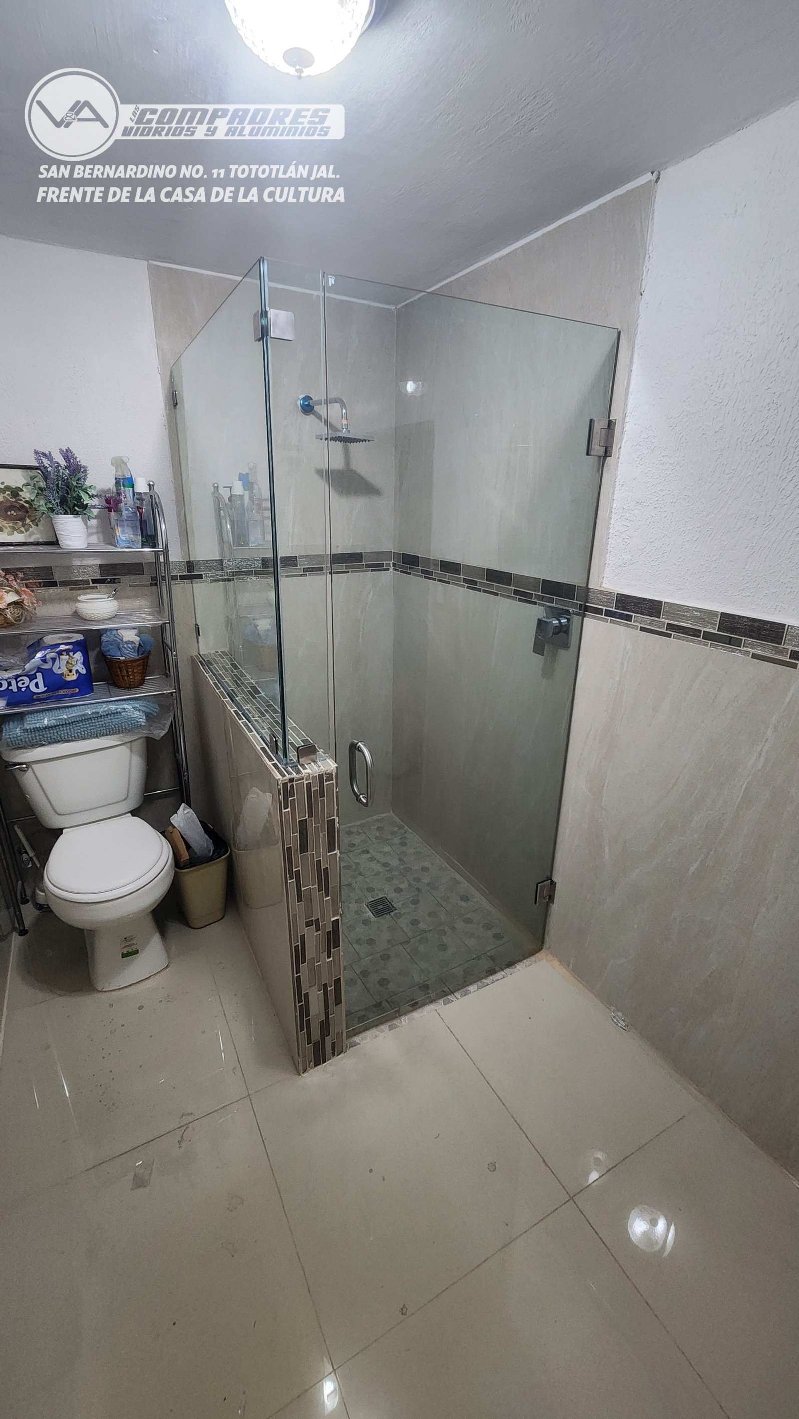 Division de baño abatible con fijo